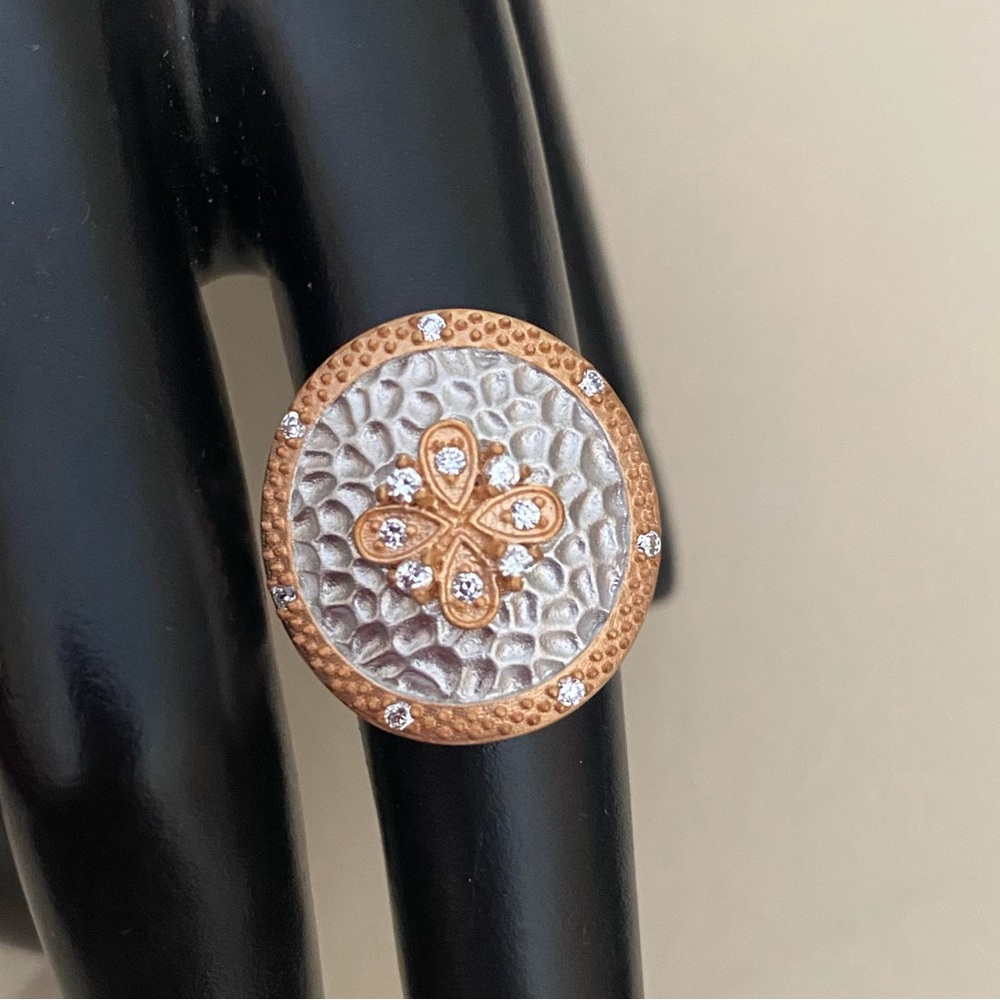 Freida Rothman Clover Shield ring